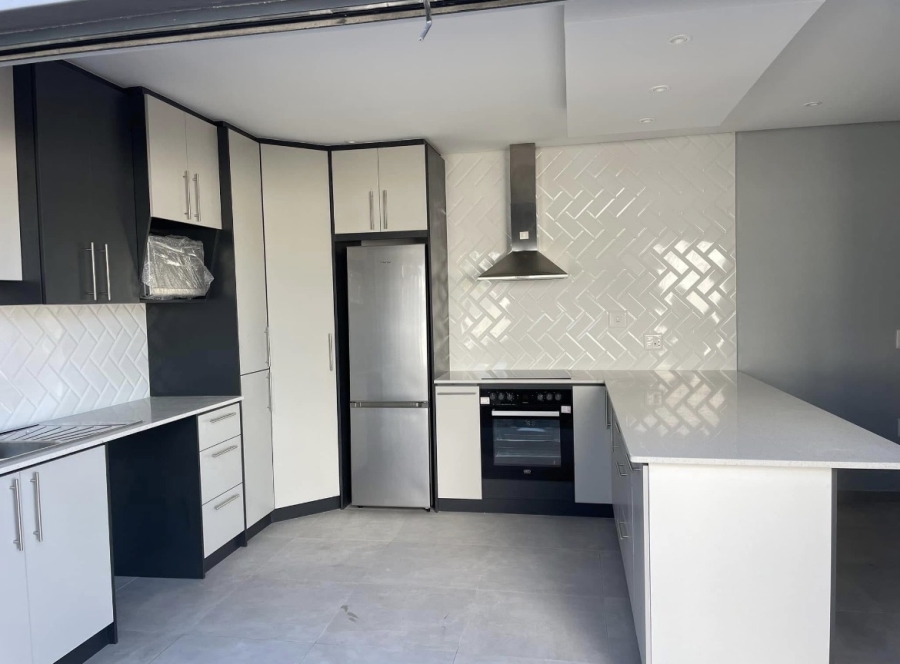 3 Bedroom Property for Sale in Sandown Western Cape